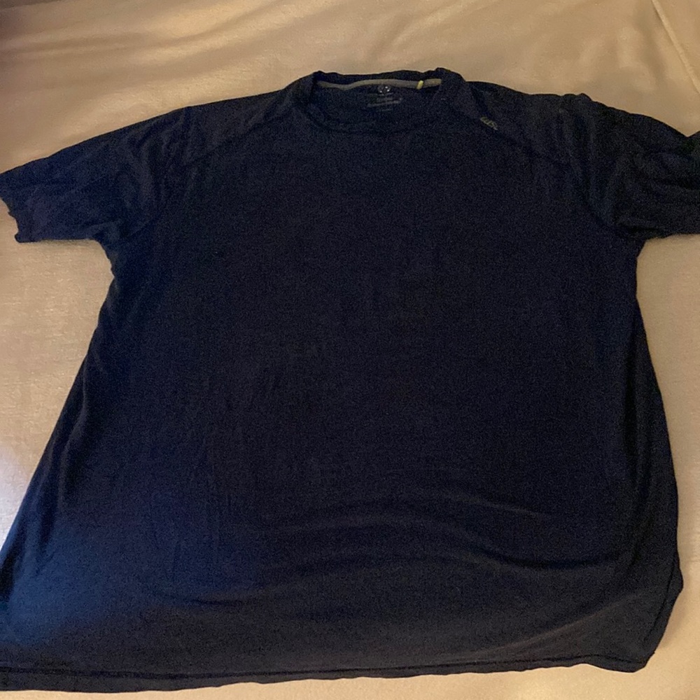 Men’s Tasc short sleeve shirt